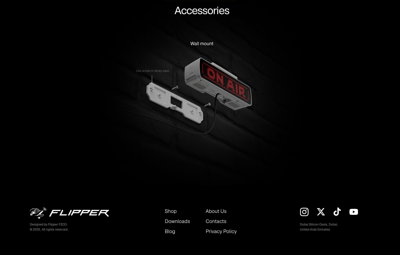 BUSY Bar — Productivity Multi-tool Device with an LED pixel screen captured website design