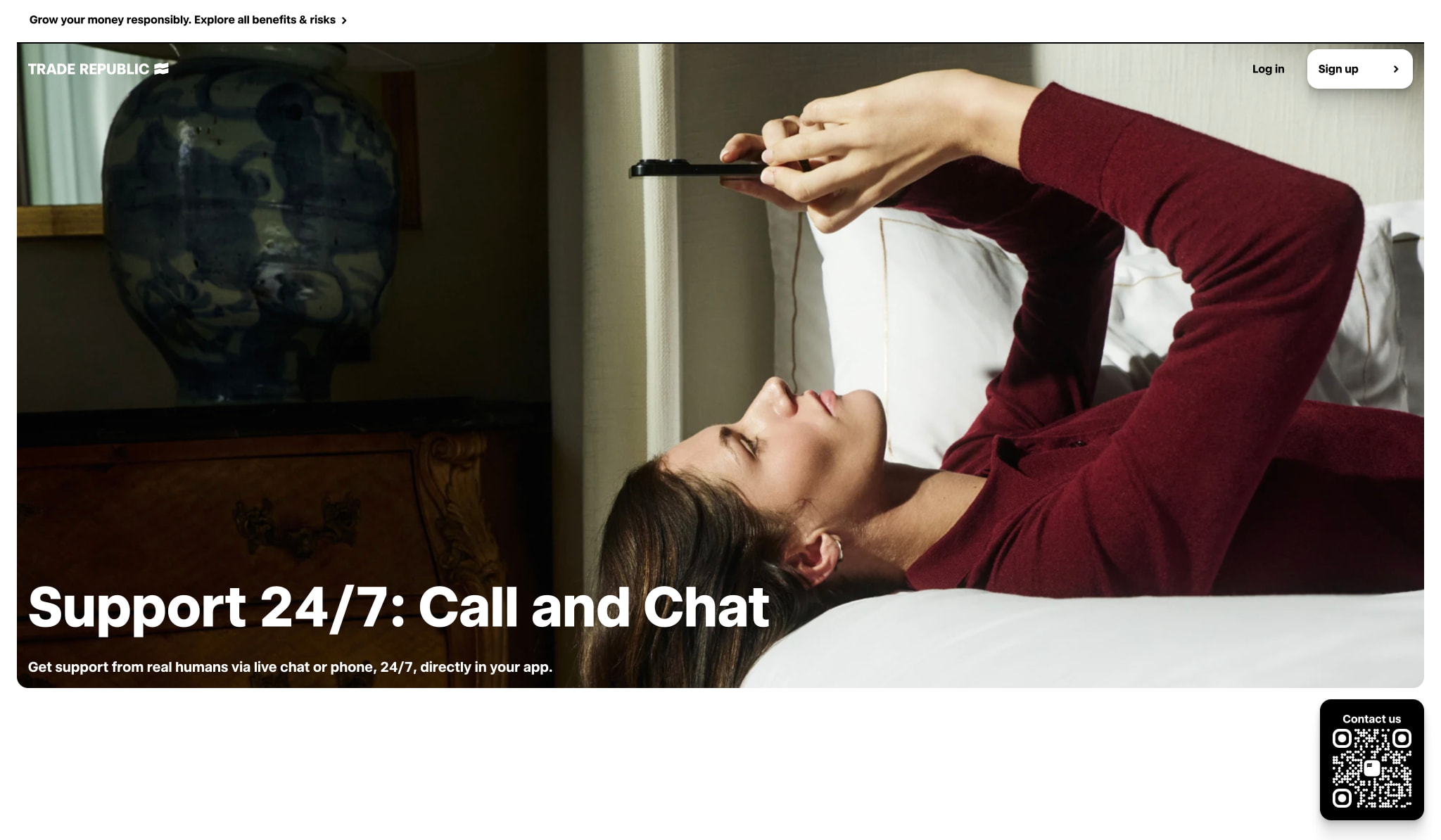 Support 24/7: Call and Chat captured website design